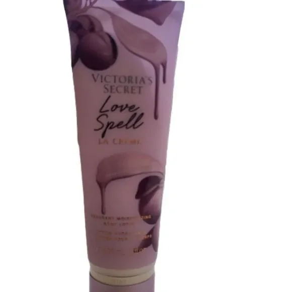 VICTORIA Secret Love Spell La Crème Lotion